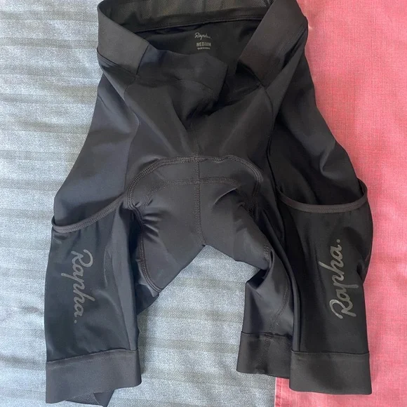 Two pairs of Rapha Core Cargo Cycling Shorts - Picture 3 of 6